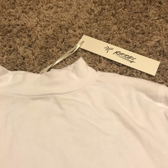 White Long Sleeve Turtleneck Top - Picture 3 of 3